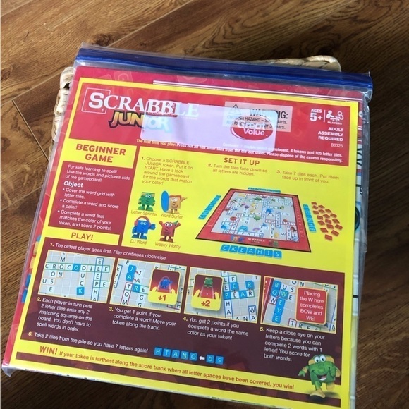 Scrabble Junior board game - Picture 1 of 3